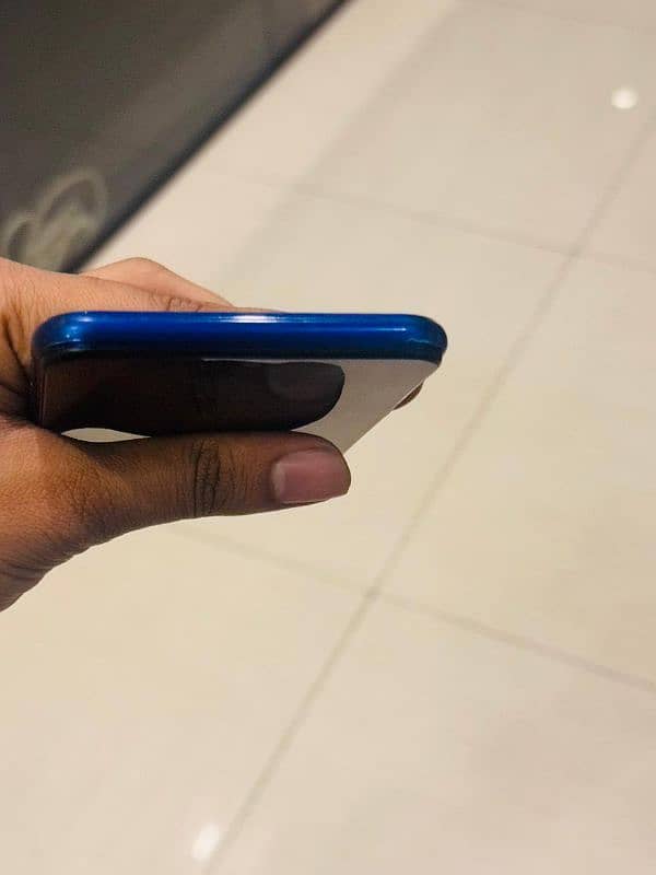 Vivo Y15 with box charger available in reasonable and negotiable price 4