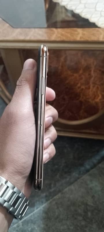 iphone xs 64gb pta approved 5