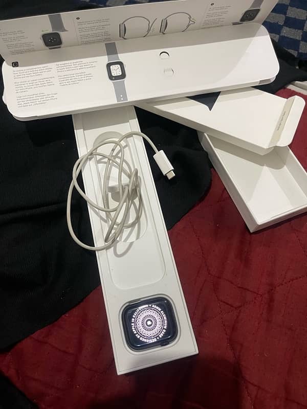 Apple watch series 7 (45mm) with box 6