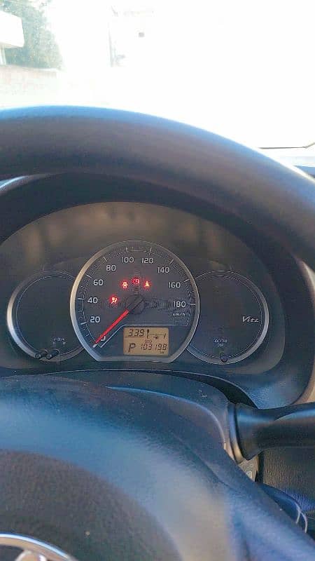 Toyota Vitz 2013/2017 For Sale In Very Good Condition 11