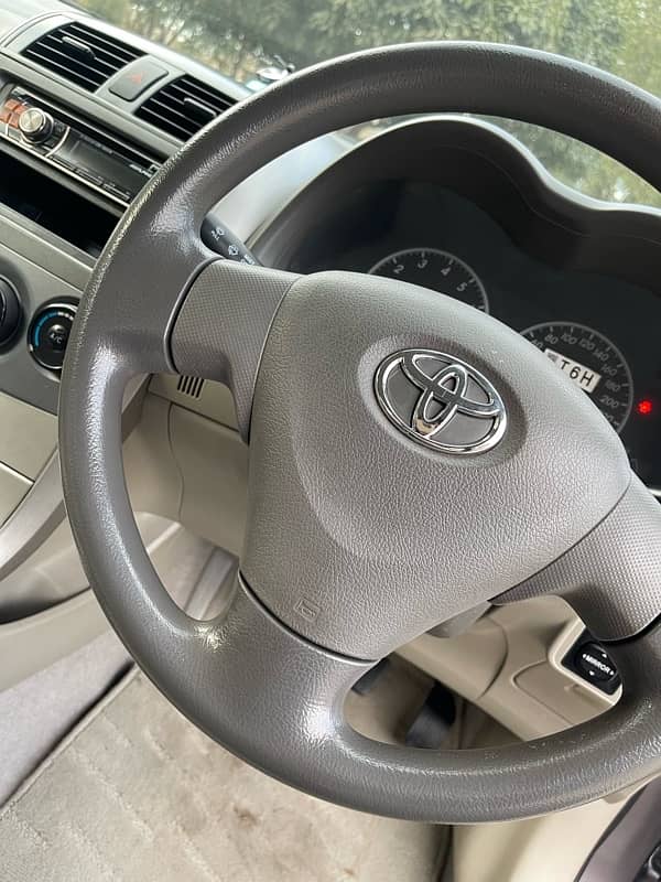 TOYOTA COROLLA XLI 2010 2011 LAHORE REG EXCELLENT CAR 8