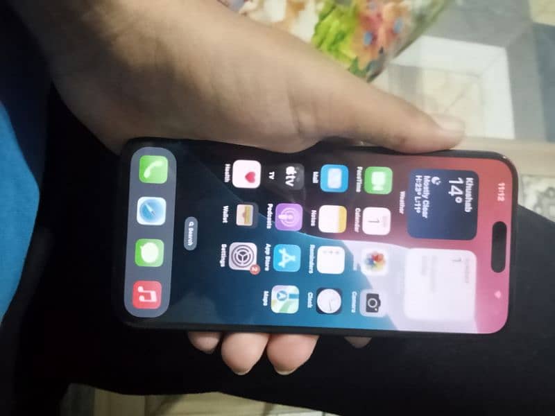 Iphone 15 Pro max jv like new scratchless 2