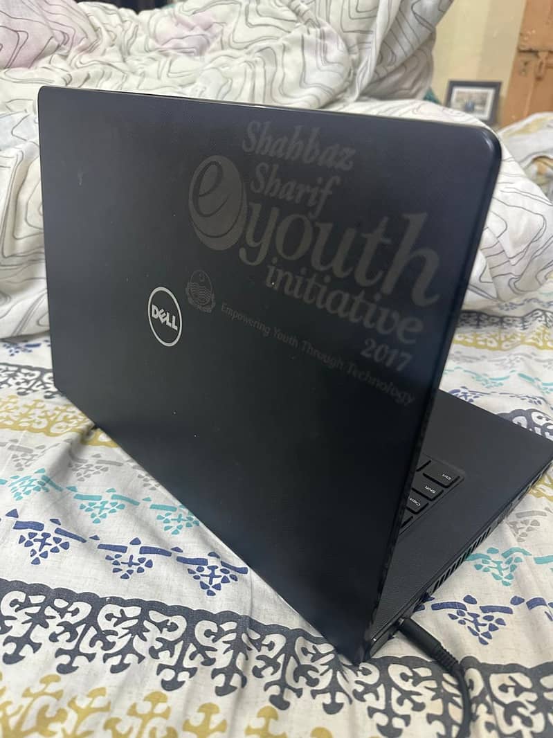 DELL CORE i7 7TH GENERATION 1