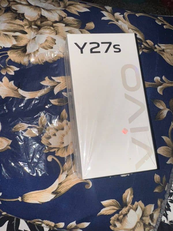 Vivo y27s neat and clean 10/10 with 4 months warranty available 1