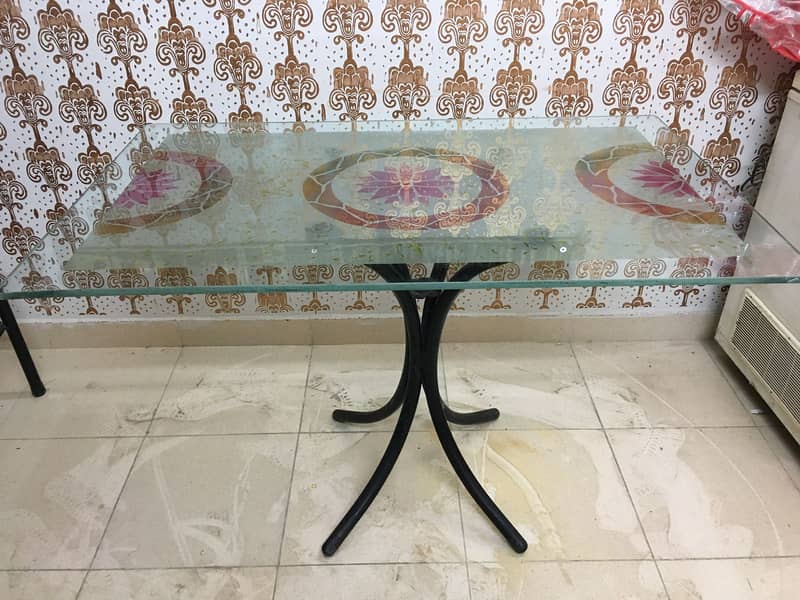 6 Seater Iron Glass Dining Table 4