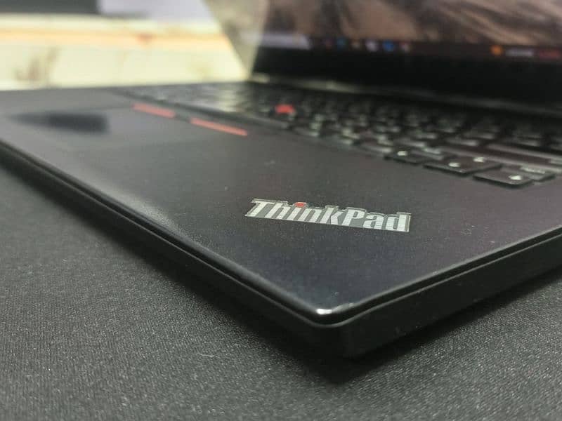 Lenovo Thinkpad T470 core i5 6th Gen 8/256 gb 7