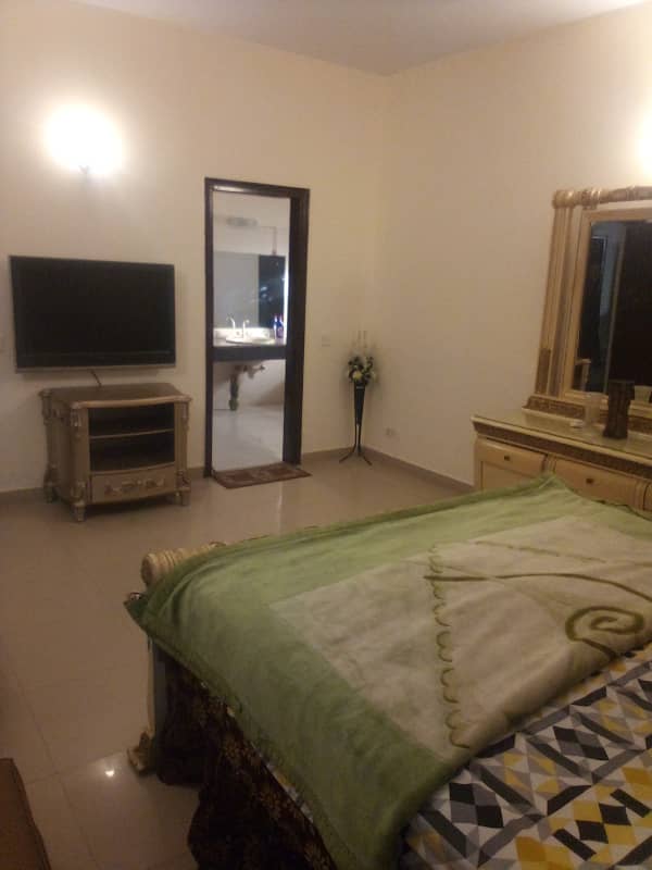 Female room Available full furnished Defence phase 6 4