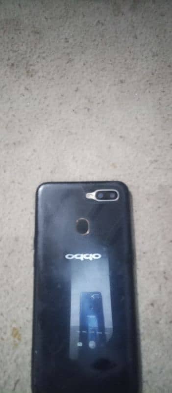 oppo A5s for sale only mobile 3x32bilkul ok ha 2