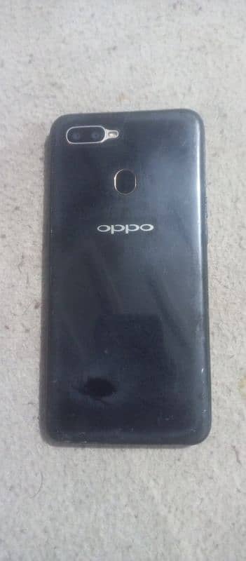 oppo A5s for sale only mobile 3x32bilkul ok ha 3