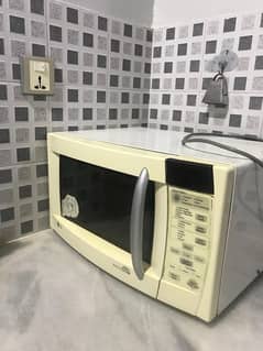 Microwave Oven