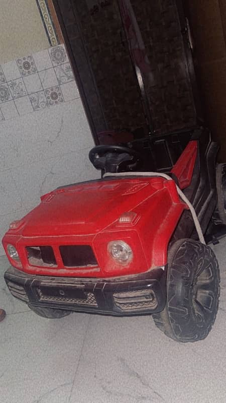 red jeep 7/10 condition 1