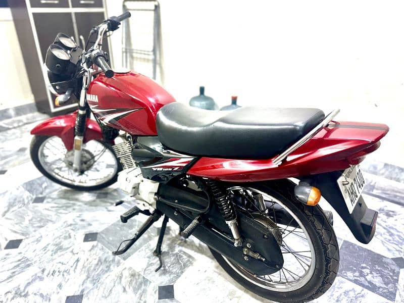 yamaha 125 like new bike 2