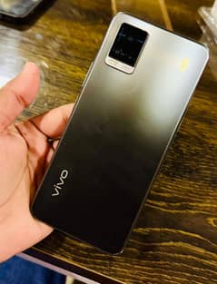 Vivo V20