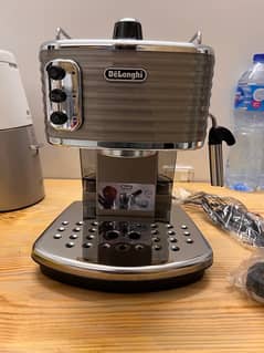 Delonghi Scultura Espresso Coffee Machine