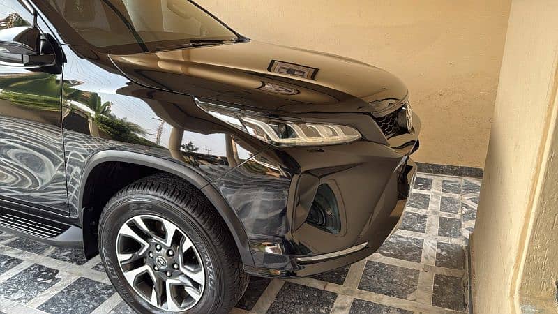 Toyota Fortuner Legender 2023 3