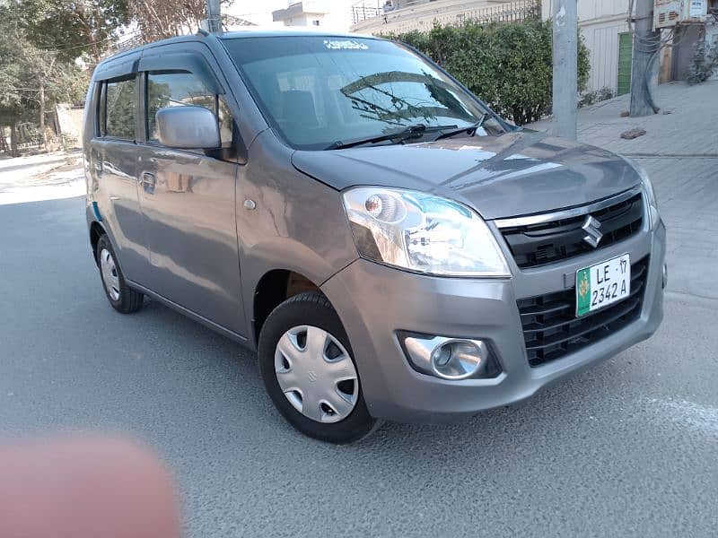 Suzuki Wagon R 2017 11