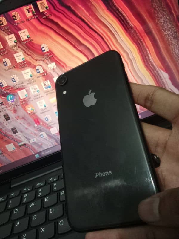 Iphone Xr All ok Non pta 1