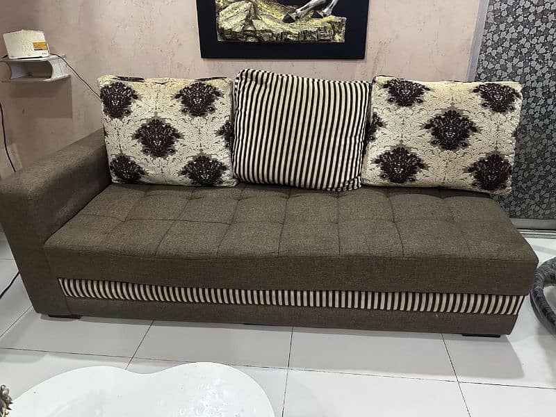 complete bedroom set with sofa's 7