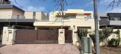 Luxurious 1 Kanal House for Rent in DHA Phase 5 Spacious & Elegant Living