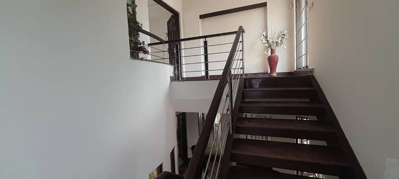 Luxurious 1 Kanal House for Rent in DHA Phase 5 Spacious & Elegant Living 1