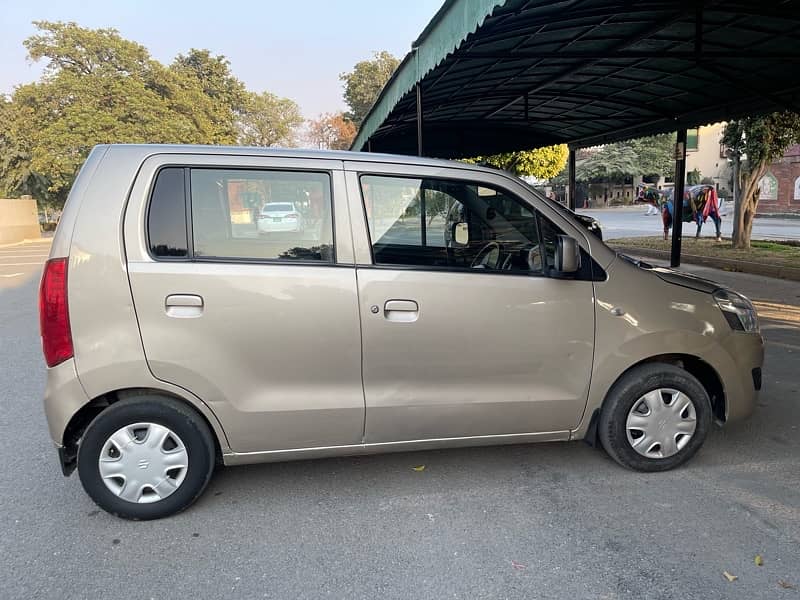 Suzuki Wagon R VXL 2016 Model Lahore Registration Good Car 16