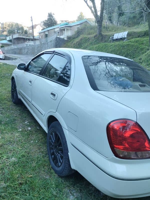 Nissan Sunny 2005 3