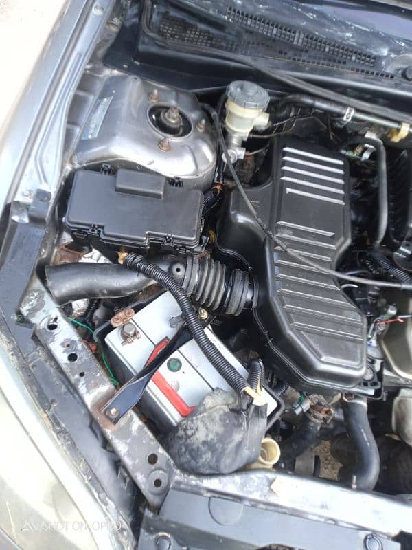 Honda Civic EXi 2004 ORIGINAL & OWN ENGINE 4