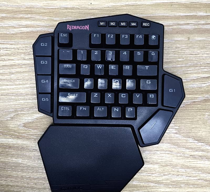 Redragon K585 DITI Mechanical Gaming KeyBoard (negotiable price!) 7