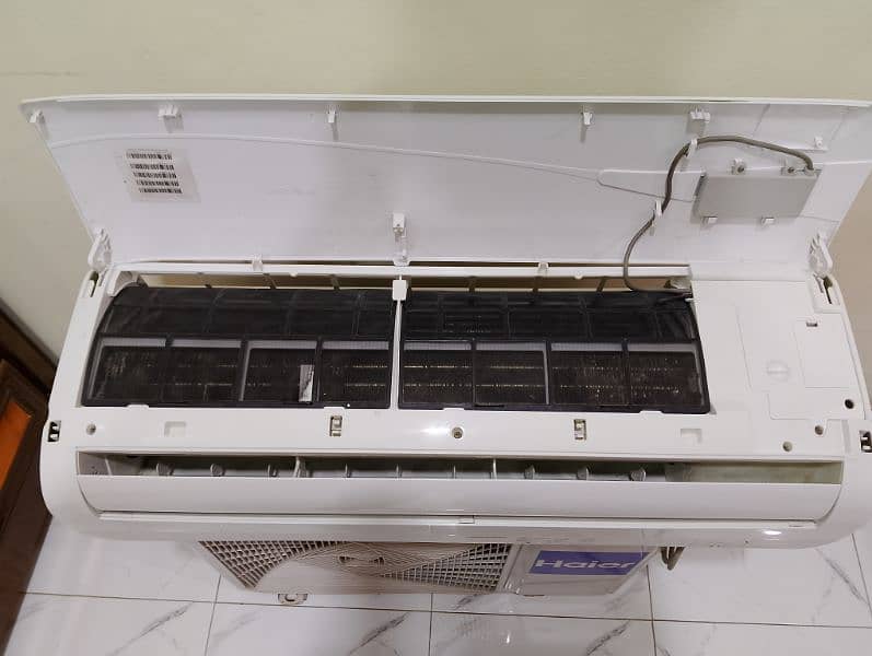 Hair ac Running condition No any single issue gas lock 4