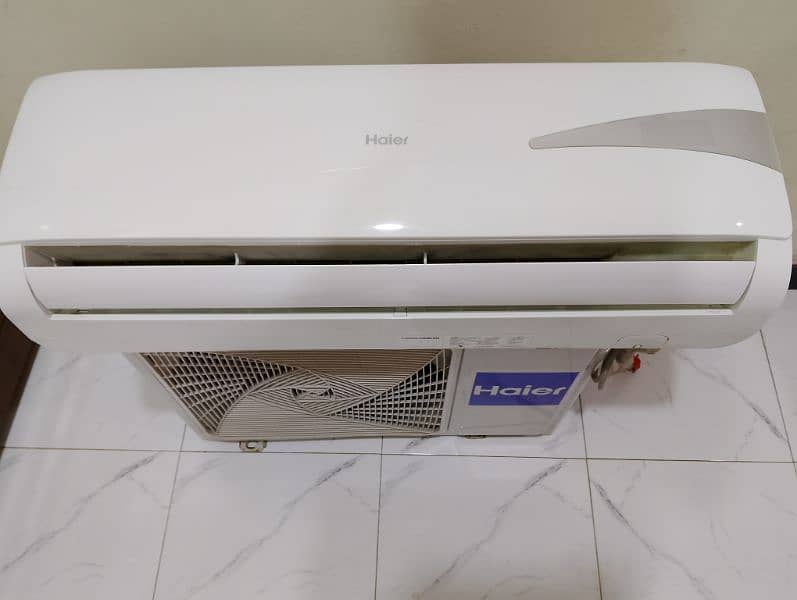 Hair ac Running condition No any single issue gas lock 7