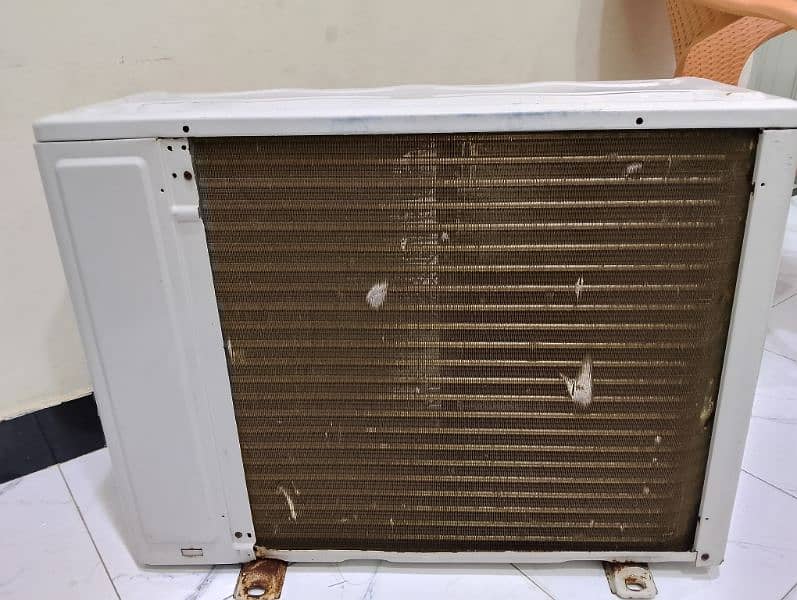 Hair ac Running condition No any single issue gas lock 10