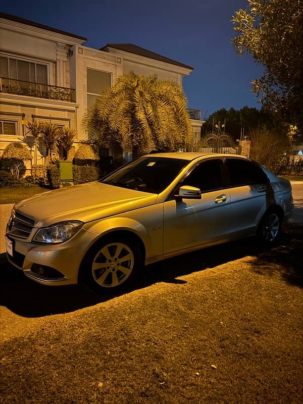 Mercedes C Class 2011 (W204 Geniune Facelift Version) 3