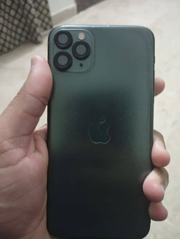 iphone 11 pro max 3