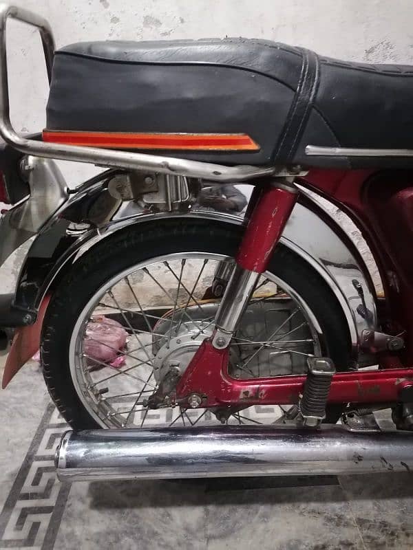 Yamaha 100cc antique 2