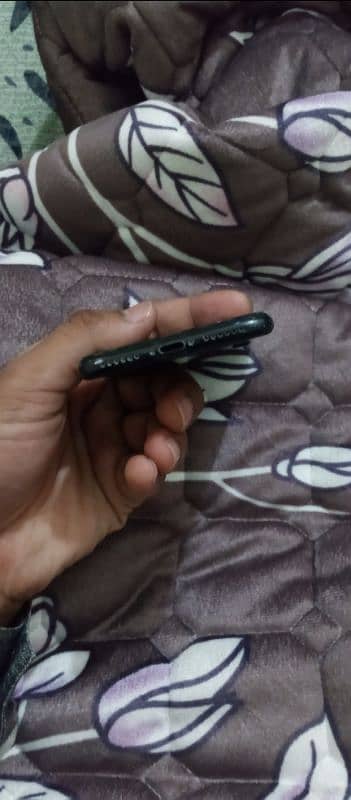 Iphone 7 128gb PTA APPROVED 4