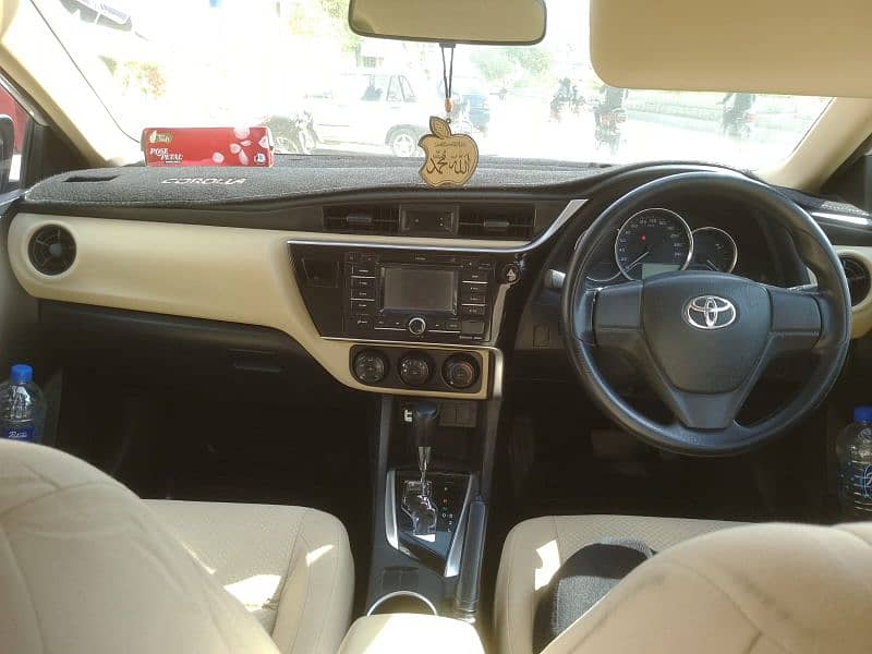 Toyota Corolla GLI 1.6 automatic 2013 model full original white color 9