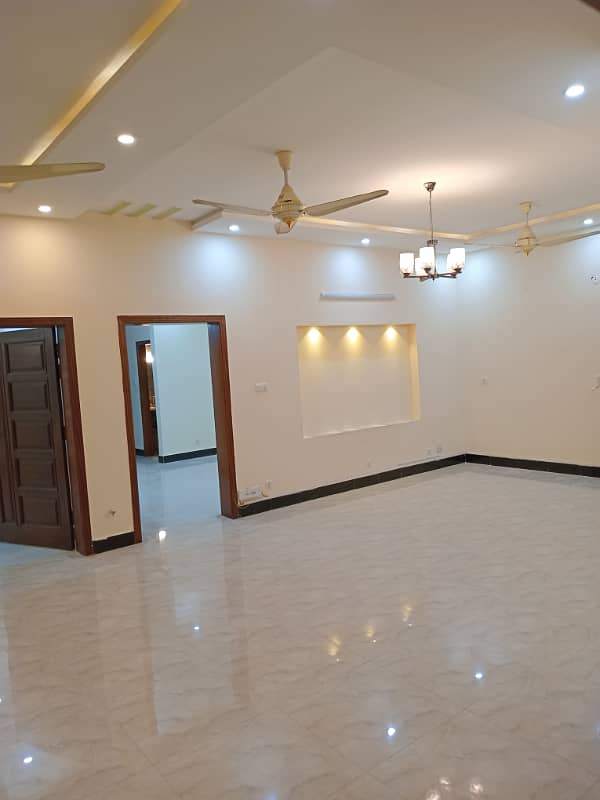 10 Marla House For Rent In D-12 For Rent Islamabad 18