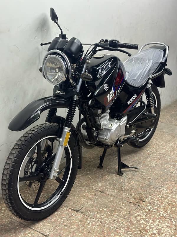 yamaha ybr125g 2023 model ( 9000 km used only ) 3