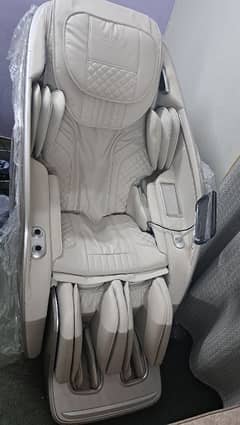 massage chair for sale in good condition slightly used