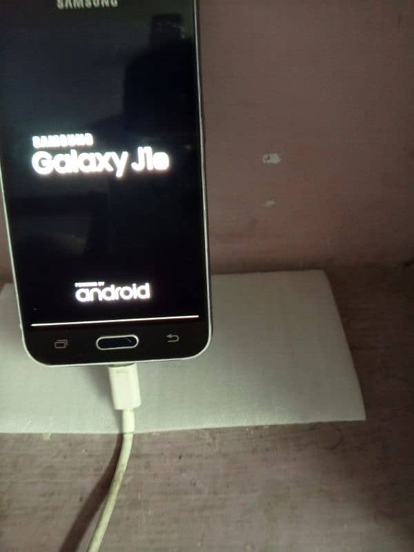 j1 Samsung 1