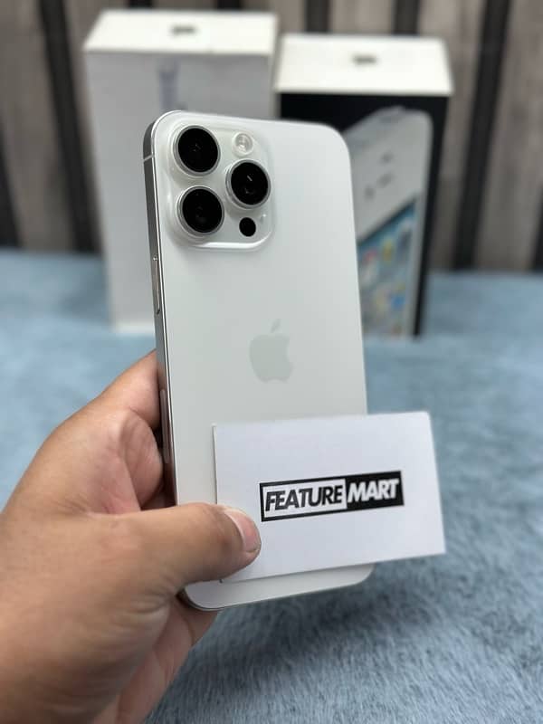 15 Pro Max JV KIT 256GB 99% Health White Titanium 0