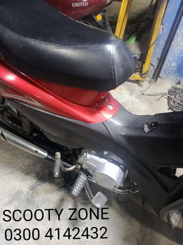 united scooter 100cc available contact at mobile 03004242432# 8