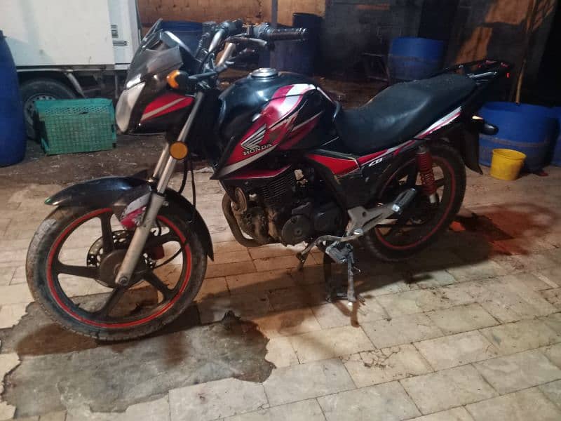 Honda CB150F 2