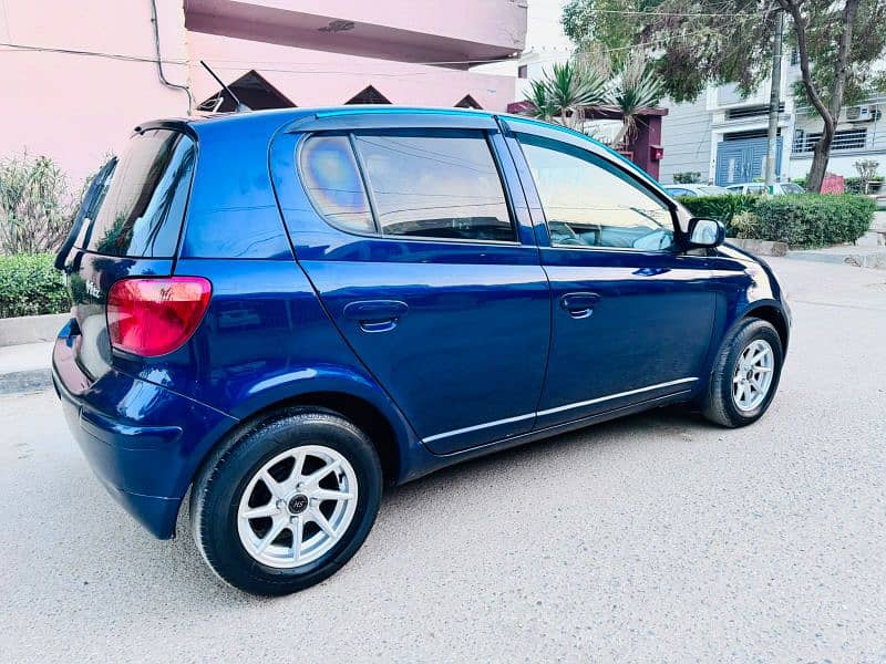 Toyota Vitz 2003 Reg 2006 FL 1.0 Automatic 4