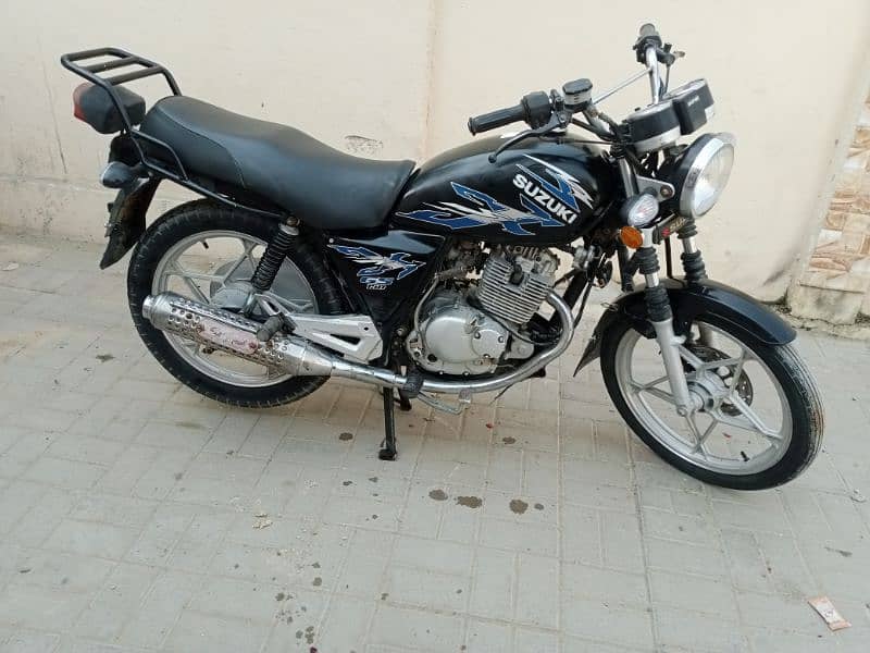 SUZUKI GS150CC 2019 MODEL KARACHI NUMBER 10