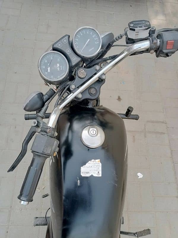 SUZUKI GS150CC 2019 MODEL KARACHI NUMBER 14