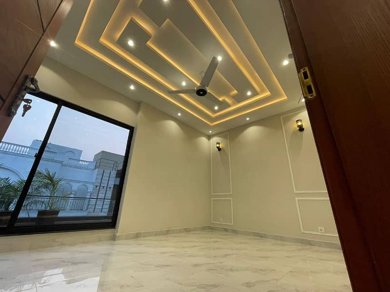 5 Marla House Available For Sale In DHA 9 Town 10