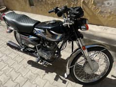 Honda 125 almost new for sale urgent