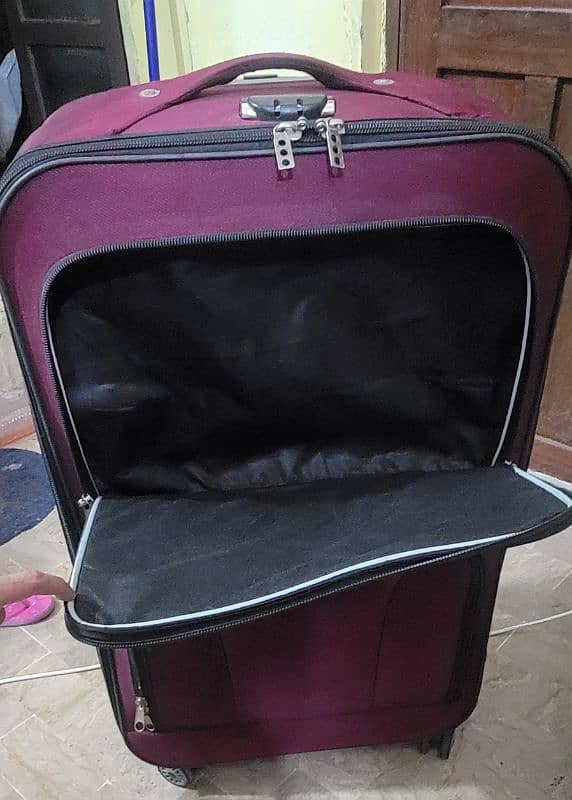 full size 32 inch suitcase 3