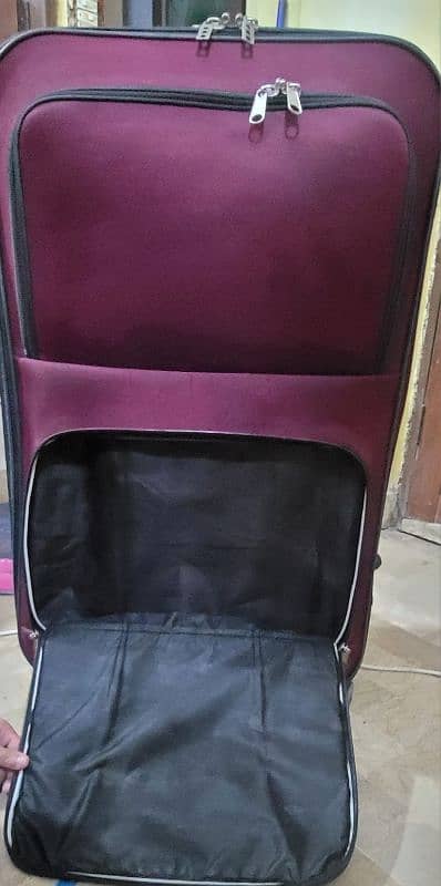 full size 32 inch suitcase 4